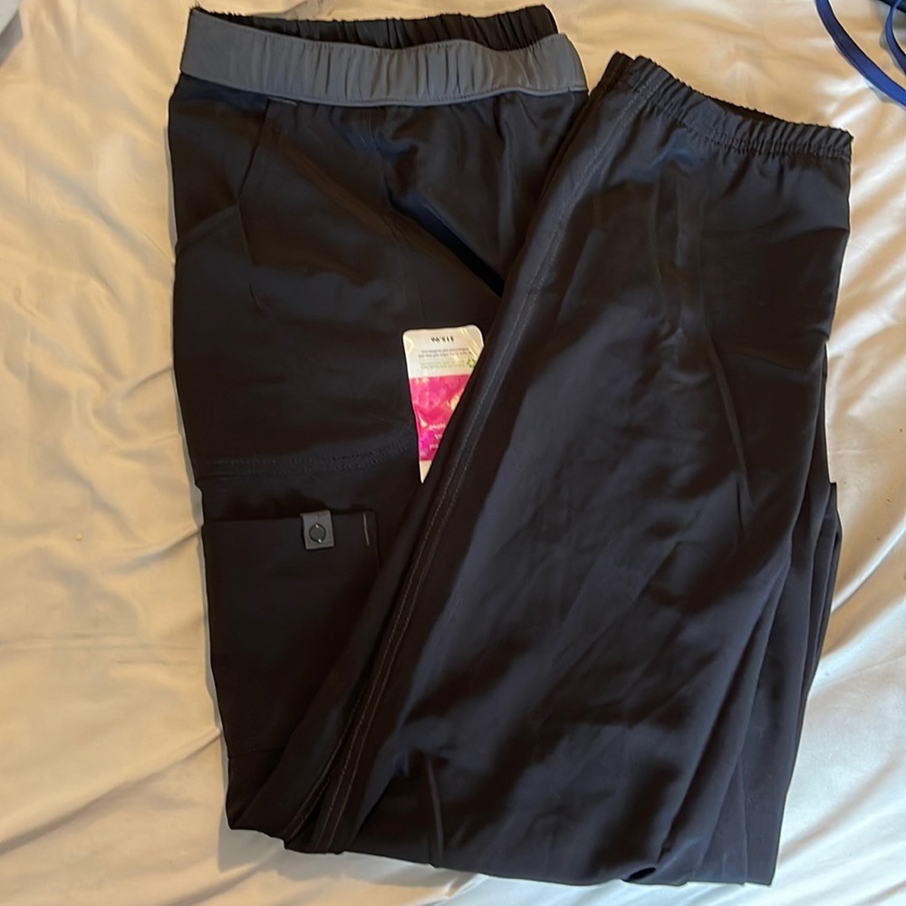 Jogger scrub pants